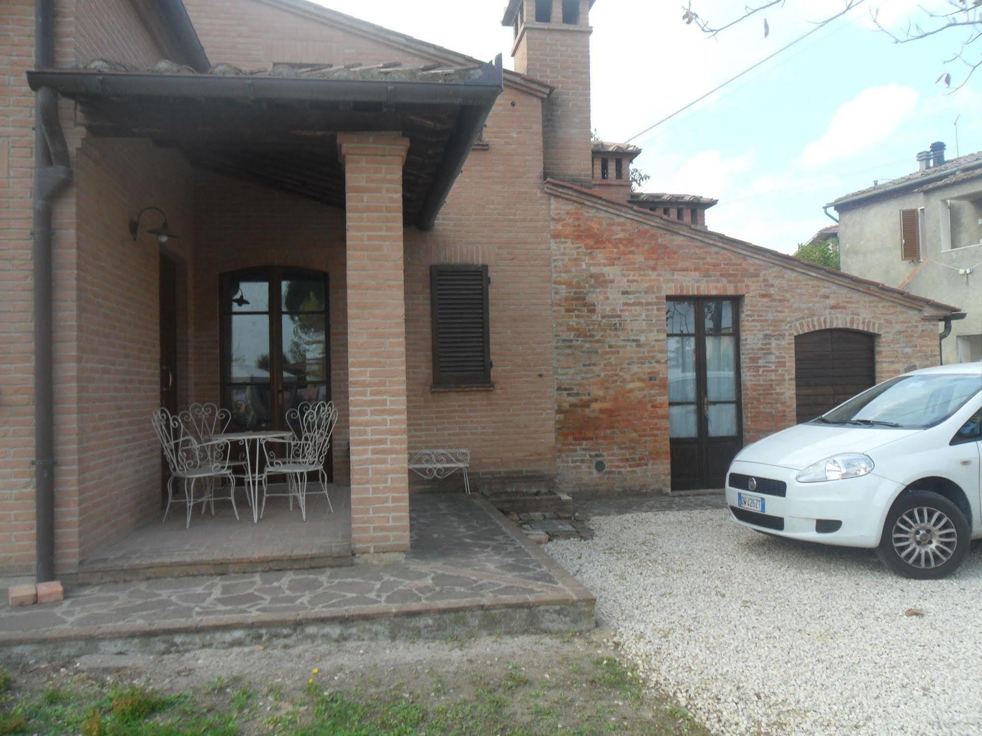 La Civetta Apartment Torrita di Siena Luaran gambar